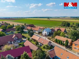 Prodej zemědělské usedlosti, Chroustov, 140 m2