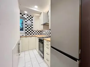 Pronájem bytu 3+1, Praha - Ruzyně, Stochovská, 58 m2