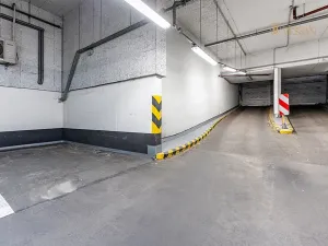 Prodej garážového stání, Praha - Smíchov, Karla Engliše, 8 m2