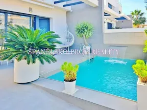 Prodej rodinného domu, Alicante, Španělsko, 110 m2