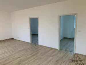 Pronájem bytu 3+kk, Ledenice, Náměstí, 70 m2