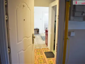 Prodej bytu 2+1, Karlovy Vary - Rybáře, Nad Dvorem, 42 m2