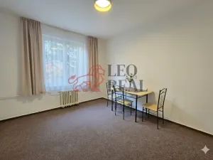 Pronájem bytu 2+1, Praha - Záběhlice, Púchovská, 52 m2