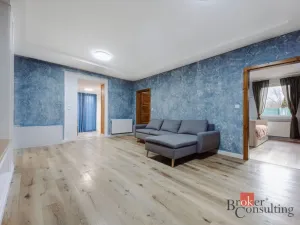 Prodej bytu 4+1, Nupaky, U Valu, 83 m2