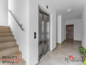 Pronájem bytu 2+kk, Praha - Libeň, Nad Rokoskou, 47 m2