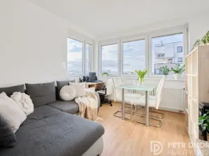 Prodej bytu 2+kk, Praha - Dolní Měcholupy, Honzíkova, 55 m2