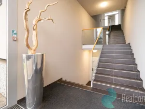 Prodej bytu 3+kk, Praha, Pod průsekem, 65 m2