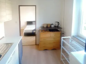 Pronájem bytu 2+1, Praha, Poděbradská, 54 m2