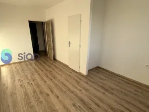 Pronájem atypického bytu, Ostrava, Sokolská třída, 60 m2