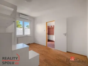 Prodej rodinného domu, Mezholezy, 181 m2