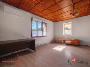 Prodej rodinného domu, Mezholezy, 181 m2