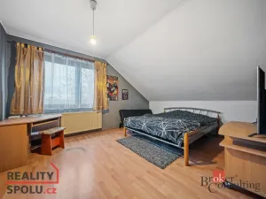 Prodej rodinného domu, Holice, Bratří Čapků, 262 m2