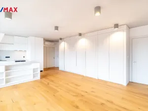 Pronájem bytu 5+kk, Praha, U krčské vodárny, 136 m2