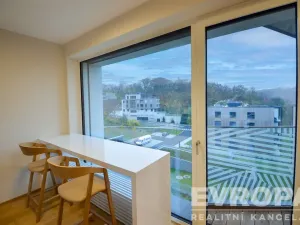 Pronájem bytu 2+kk, Praha - Smíchov, Podbělohorská, 57 m2