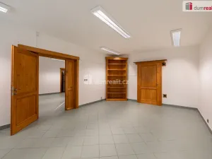 Pronájem obchodního prostoru, Mladá Boleslav - Mladá Boleslav III, Viničná, 107 m2