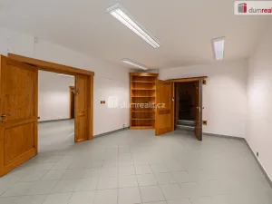 Pronájem obchodního prostoru, Mladá Boleslav - Mladá Boleslav III, Viničná, 107 m2