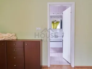 Prodej rodinného domu, Jenštejn, Hradní, 230 m2