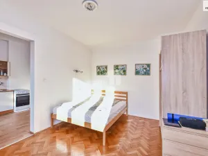 Prodej bytu 2+kk, Praha - Smíchov, Zoubkova, 38 m2