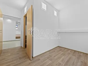 Pronájem bytu 4+1, Praha - Nové Město, Černá, 106 m2