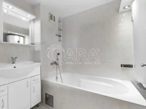 Pronájem bytu 4+1, Praha - Nové Město, Černá, 106 m2