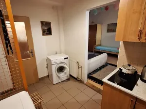 Pronájem bytu 1+kk, Praha - Vysočany, Novovysočanská, 28 m2