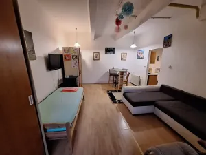 Pronájem bytu 1+kk, Praha - Vysočany, Novovysočanská, 28 m2