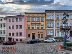 Prodej ubytování, Broumov, Malé náměstí, 298 m2