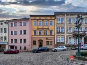 Prodej ubytování, Broumov, Malé náměstí, 298 m2