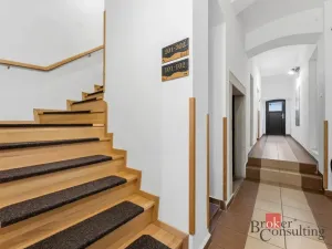 Prodej ubytování, Broumov, Malé náměstí, 298 m2