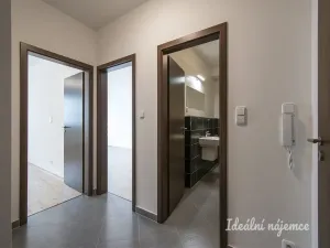 Pronájem bytu 2+kk, Praha - Štěrboholy, Kryšpínova, 54 m2