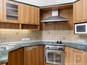 Pronájem bytu 3+kk, Praha - Bubeneč, dr. Zikmunda Wintra, 104 m2