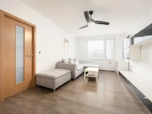 Pronájem bytu 3+1, Praha - Modřany, K Vystrkovu, 80 m2