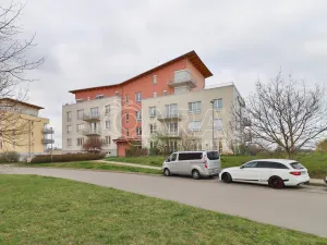 Pronájem bytu 2+kk, Praha - Suchdol, Holubí, 44 m2