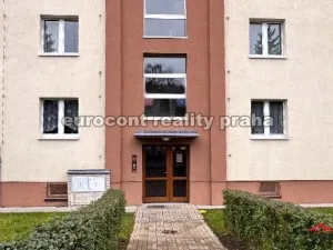 Pronájem bytu 1+1, Praha - Strašnice, U krbu, 34 m2