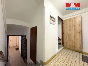 Prodej restaurace, Velké Žernoseky, 438 m2