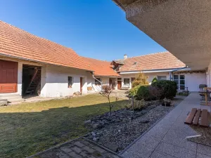 Prodej vícegeneračního domu, Nová Ves, 217 m2