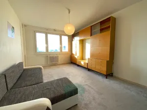 Prodej bytu 1+kk, Praha - Háje, Hlavatého, 27 m2