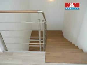 Pronájem rodinného domu, Praha - Cholupice, Lhenická, 200 m2