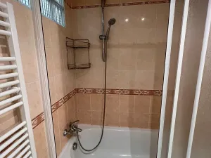 Pronájem bytu 1+1, Praha - Smíchov, Na Valentince, 44 m2