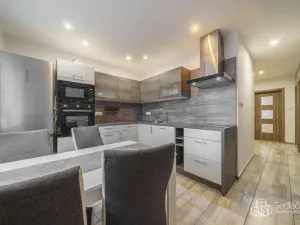 Prodej bytu 3+1, Sokolov, Spartakiádní, 69 m2