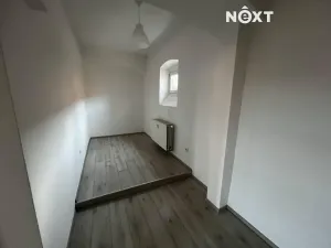 Prodej bytu 3+1, Chvalšiny, 81 m2