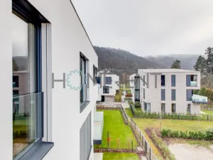 Pronájem bytu 1+kk, Černošice, Ke Hřišti, 33 m2