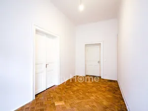 Prodej bytu 3+1, Praha - Malá Strana, Mělnická, 94 m2