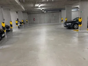 Pronájem garážového stání, Praha - Hloubětín, Poděbradská, 20 m2