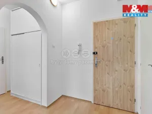 Pronájem bytu 2+kk, Liberec - Liberec VI-Rochlice, Pazderkova, 43 m2