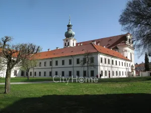 Prodej bytu 2+kk, Praha - Břevnov, Nad Kajetánkou, 47 m2