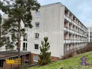 Pronájem bytu 1+kk, Zlín, Družstevní, 31 m2