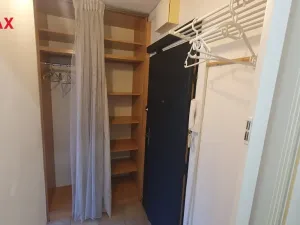 Pronájem bytu 1+kk, Praha - Karlín, Nekvasilova, 29 m2