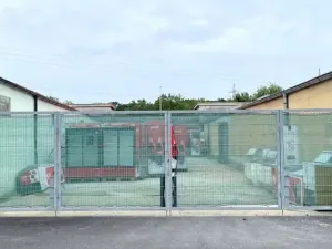 Pronájem komerčního pozemku, Praha - Horní Počernice, Ve žlíbku, 382 m2