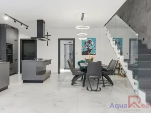 Prodej rodinného domu, Karlovy Vary, 180 m2